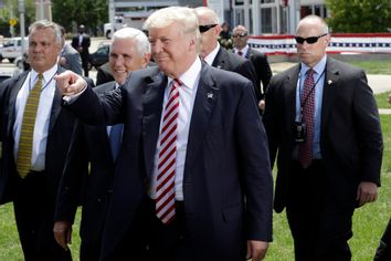 Donald Trump, Mike Pence