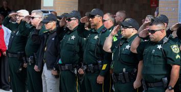 Police Officer Shot Florida