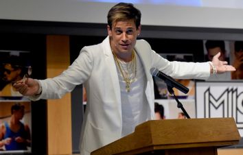 Books-Milo Yiannopoulos