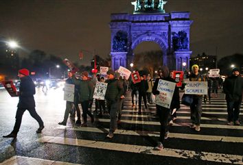 Schumer Trump Resistance