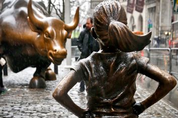 Fearless Girl Statue