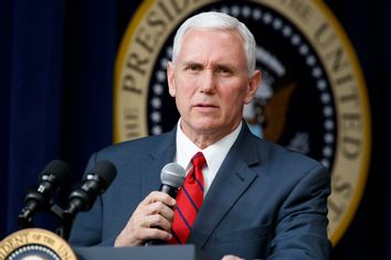 Donald Trump, Abdel Fattah al-Sisi, Mike Pence