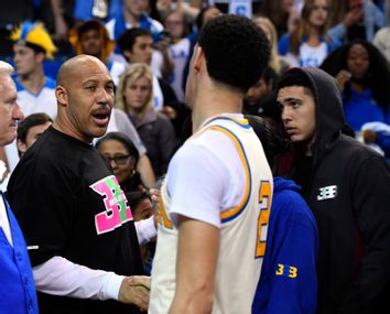 Lonzo Ball, LaVar Ball