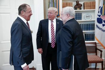 Trump meets with Sergey Lavrov and Sergei Kislyak at the White House