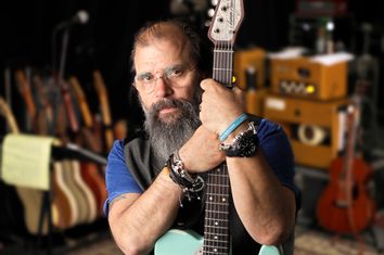 Steve Earle