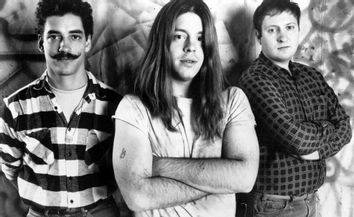 Grant Hart, center, in Hüsker Dü