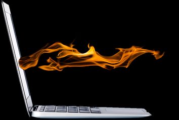 Laptop; Flames