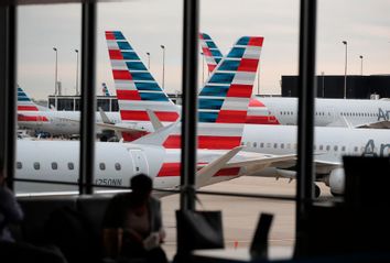 American Airlines aricraft O'Hare International Airport