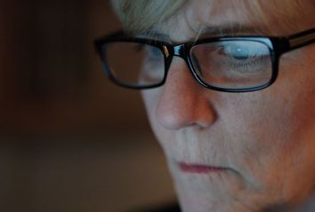 Dr. Lisa Sanders writing her article for the New York Times in 