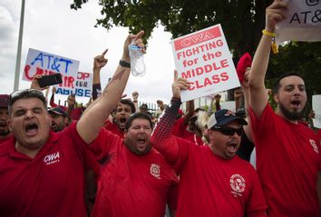 AT&T strike CWA