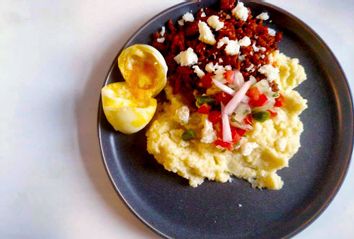 Grits & Chorizo Bowl