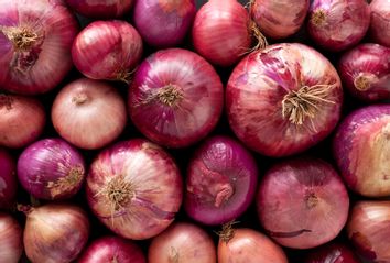 onions; red onions