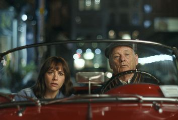 Rashida Jones and Bill Murray in 