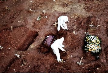 Graves; Coronavirus