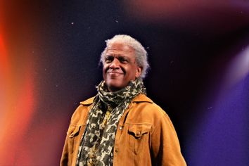 Elvis Mitchell