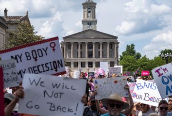 Tennessee pro-choice protest