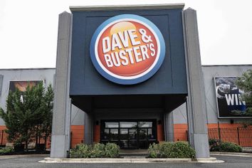 Dave & Busters