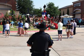 Shooting At Outlet Mall In Texas