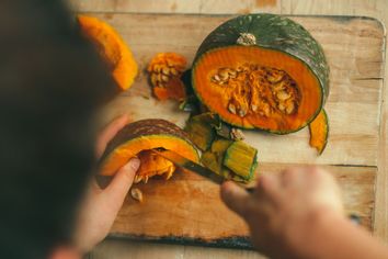 Cutting up a Kabocha