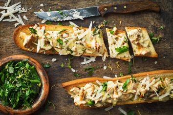 Baguette with mushrooms and cheese