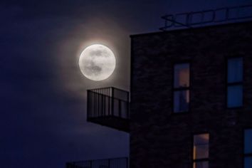 Supermoon Moon Earth