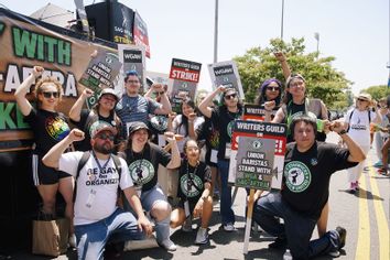 Starbuck Union SAG-AFTRA WGA strike protest