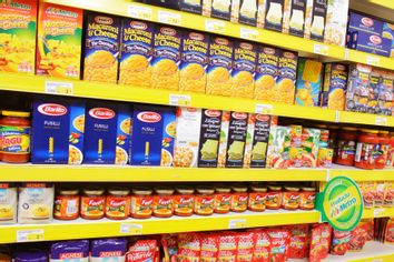 Shelves of pasta and Mac & cheese