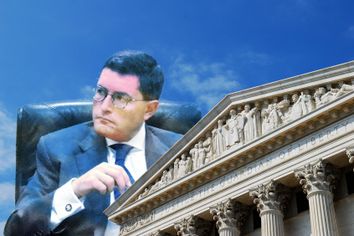 Leonard Leo; US Supreme Court Building