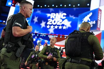 Police Law enforcement Milwaukee RNC Trump