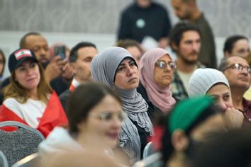 Muslim Americans attend Abandon Harris event