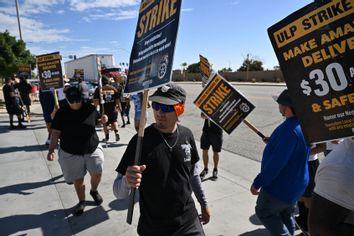 Amazon workers delivery drivers strike