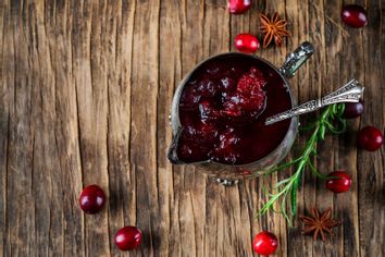 Cranberry condiment sauce chutney