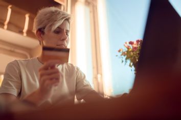 Woman shopping online