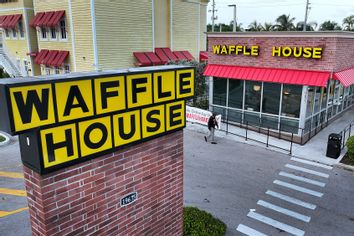 Waffle House Restaurant