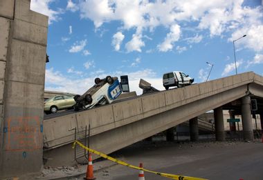 Image for Strong quake jolts Chile; magnitude 6.8