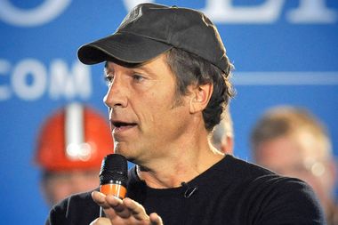 Image for TV star's ugly Wal-Mart defense: Dirty Jobs' Mike Rowe goes nuclear