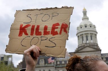 Suspect Dies Baltimore