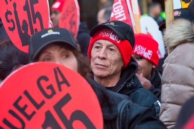 Low-Wage Workers Strike And Rally For $15 Wage In Chicago