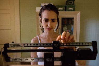 Lily collins as Ellen (Eli) in "To The Bone"