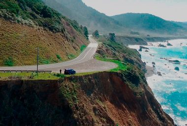Hart Family SUV Cliff