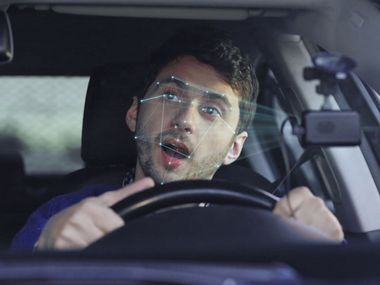 Image for This device uses AI to detect and stop distracted driving