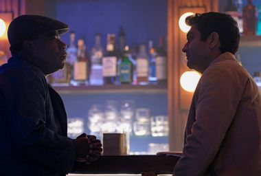 Tracy Morgan and Kumail Nanjiani in "The Comedian" episode of "The Twilight Zone"