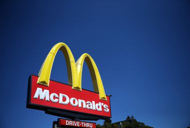 McDonald's Retains Rank As Largest Single Restaurant Brand In The World According To 2012 Sales Report