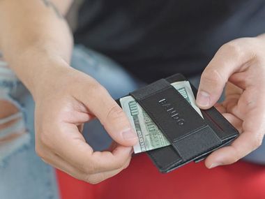 Image for Eliminate bulky pockets with this durable, slim wallet