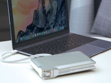 Image for This smart portable power bank can fully recharge a MacBook