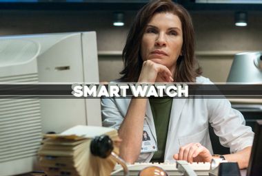 Julianna Margulies as Dr. Nancy Jaax in "The Hot Zone"