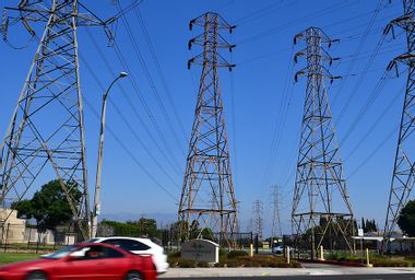 Image for How a new subsidy for ‘green hydrogen’ could set off a carbon bomb