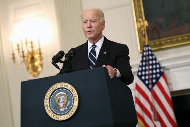U.S. President Joe Biden speaks about combatting the coronavirus pandemic in the State Dining Room of the White House on September 9, 2021