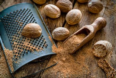 Nutmeg seeds and ground nutmeg