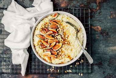 Rice pudding with pine nuts, fresh figs and maple syrup
